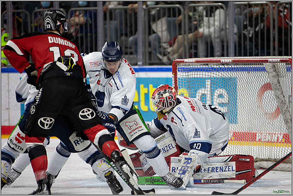 PENNY DEL;  Koelner Haie - Straubing Tigers; Koeln, 11.03.2022